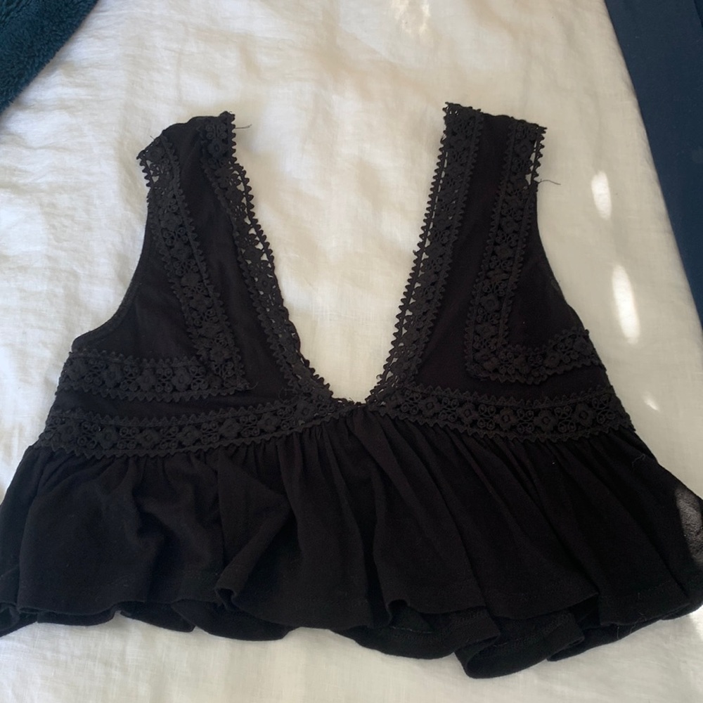 Black crop top